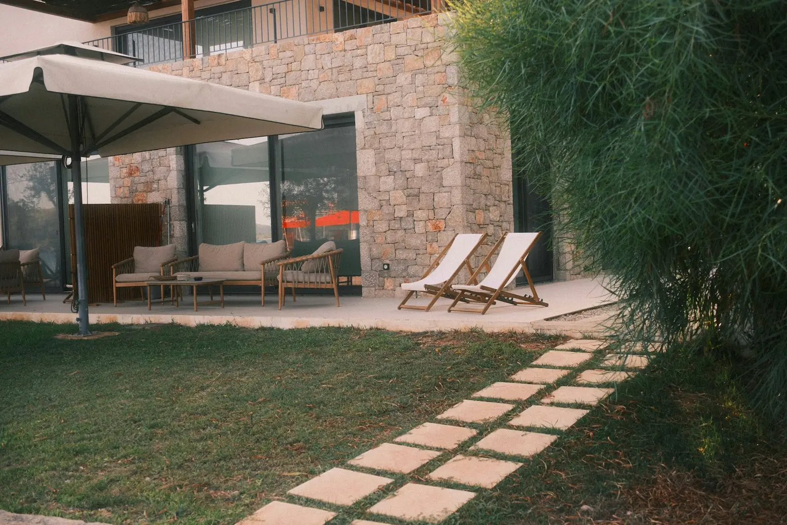 Hardscape photo 4
